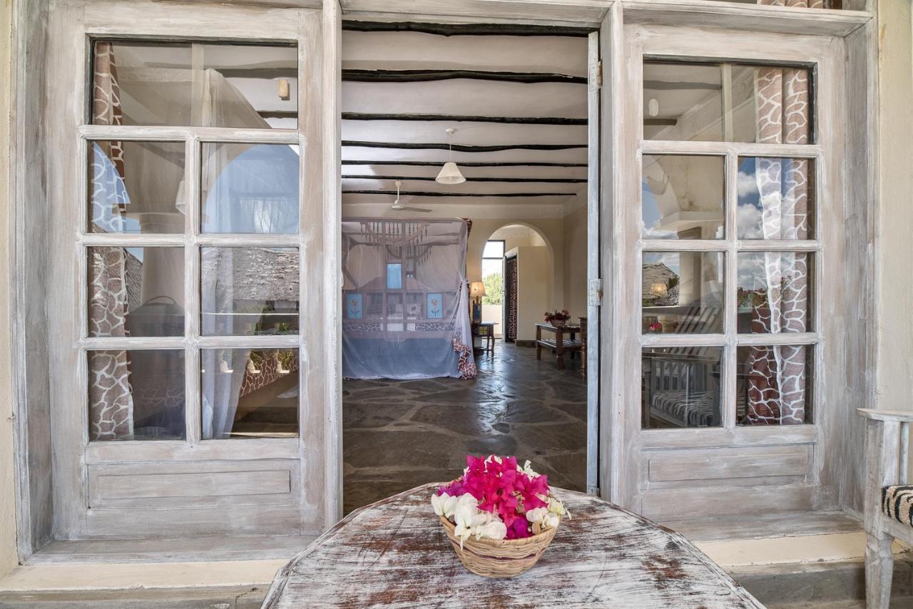 וואטאמו Jacaranda Beach Resort מראה חיצוני תמונה